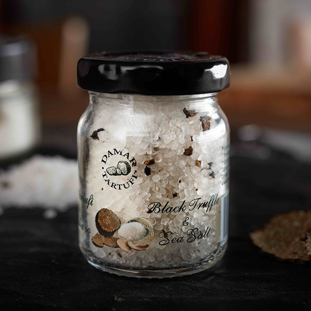 Havssalt med svart och vit tryffel