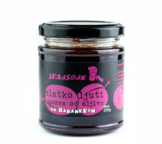 Sötstarkt pålägg med plommon och habanero